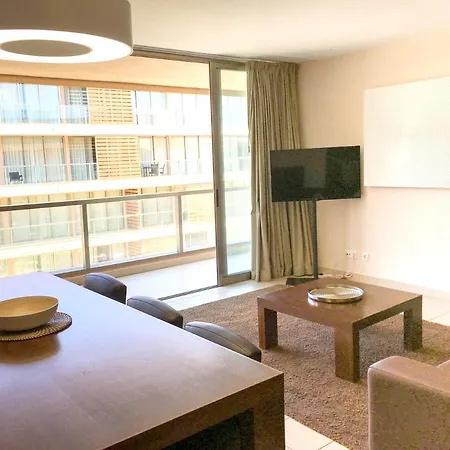 Comfortable With Shared Pool In 110 M² Guia (Faro)