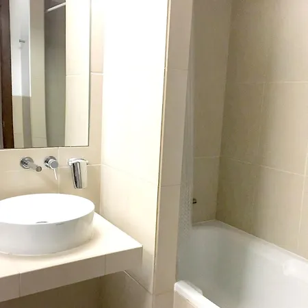 Comfortable With Shared Pool In 110 M² Guia (Faro)