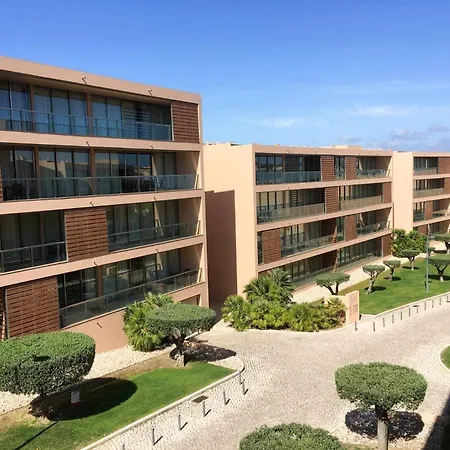 Comfortable With Shared Pool In 110 M²